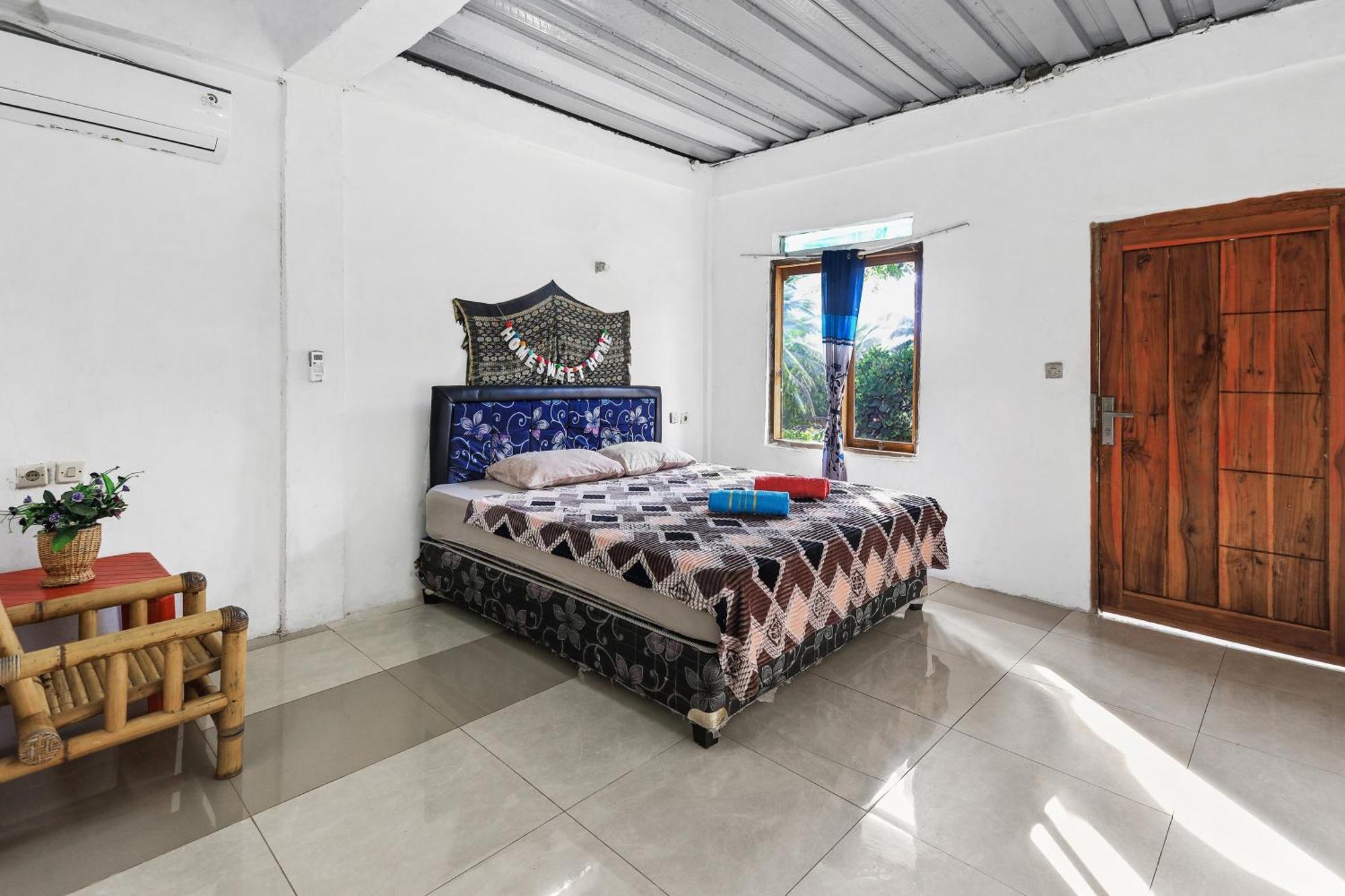 Palulu Garden Homestay Labuan Bajo Exterior photo