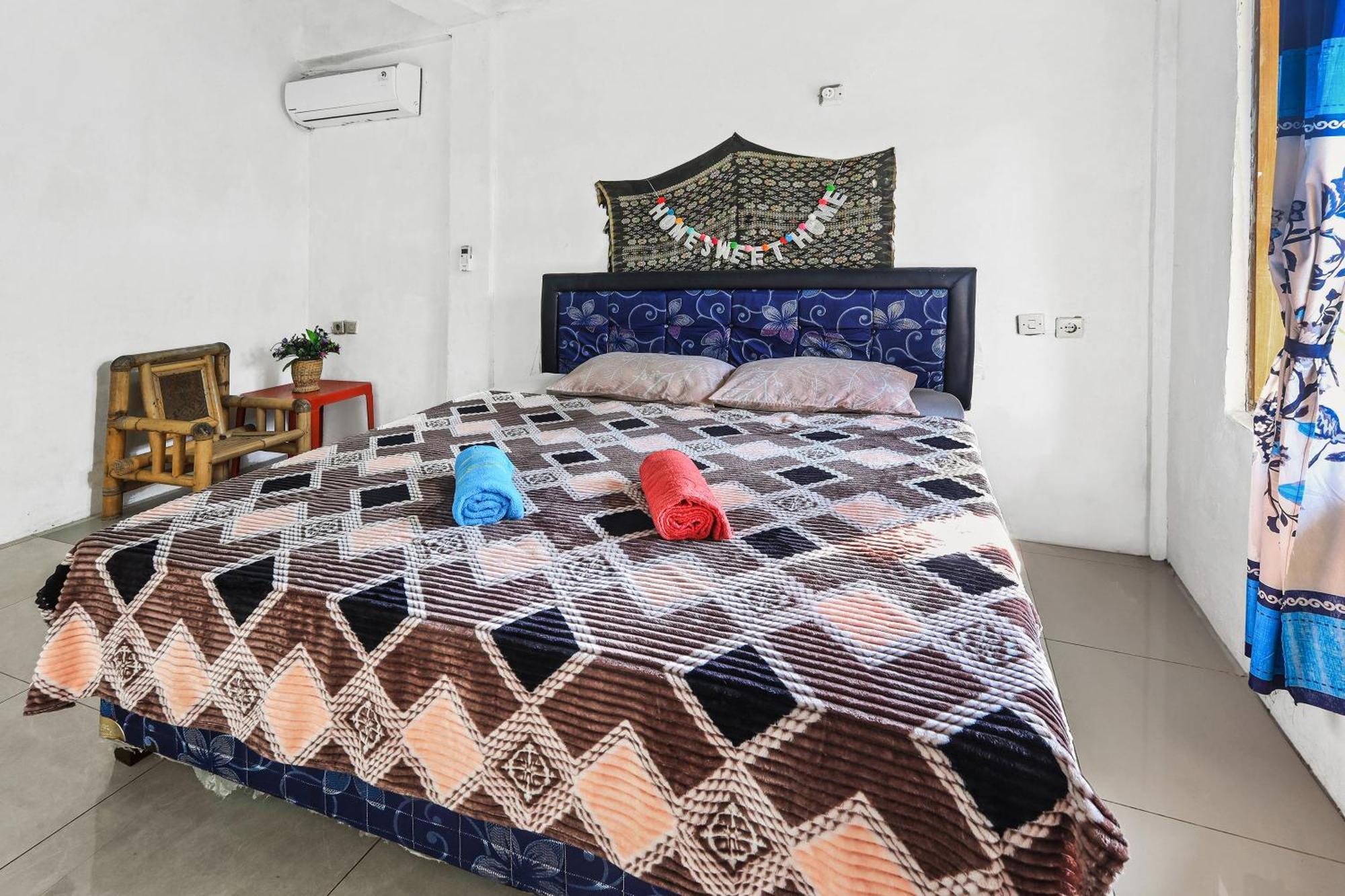 Palulu Garden Homestay Labuan Bajo Exterior photo